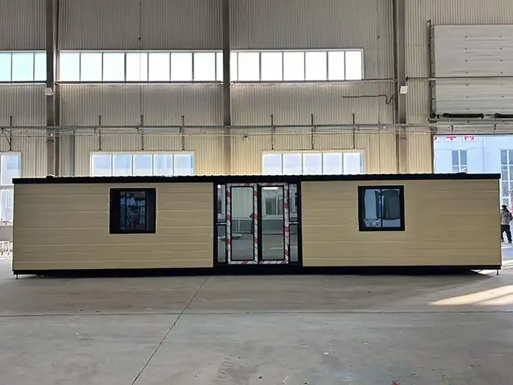 40FT Expandable Container House Exterior