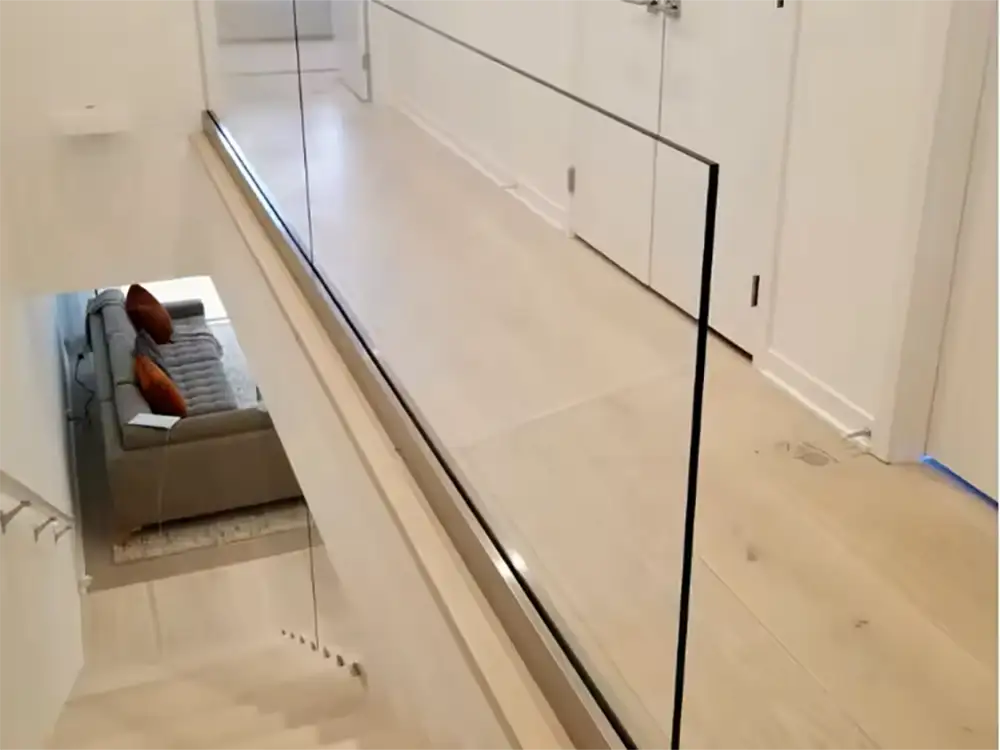 Outdoor Glass Railing