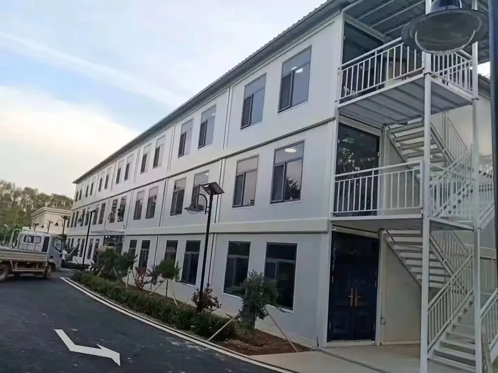 Modern Porta Cabin Classroom Layout Design